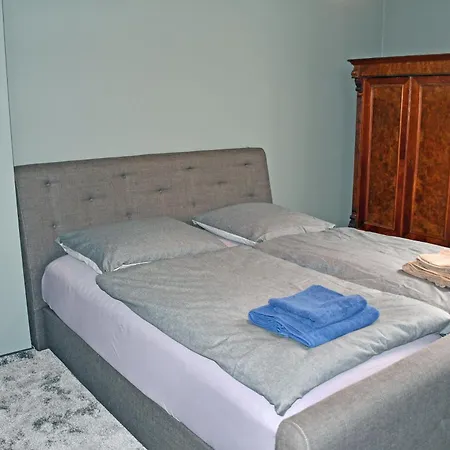 Im Gutshaus Homestay *